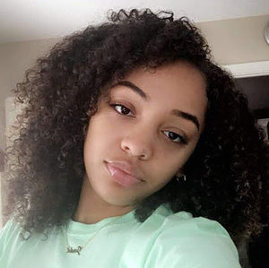 Meet your Posher, Jada